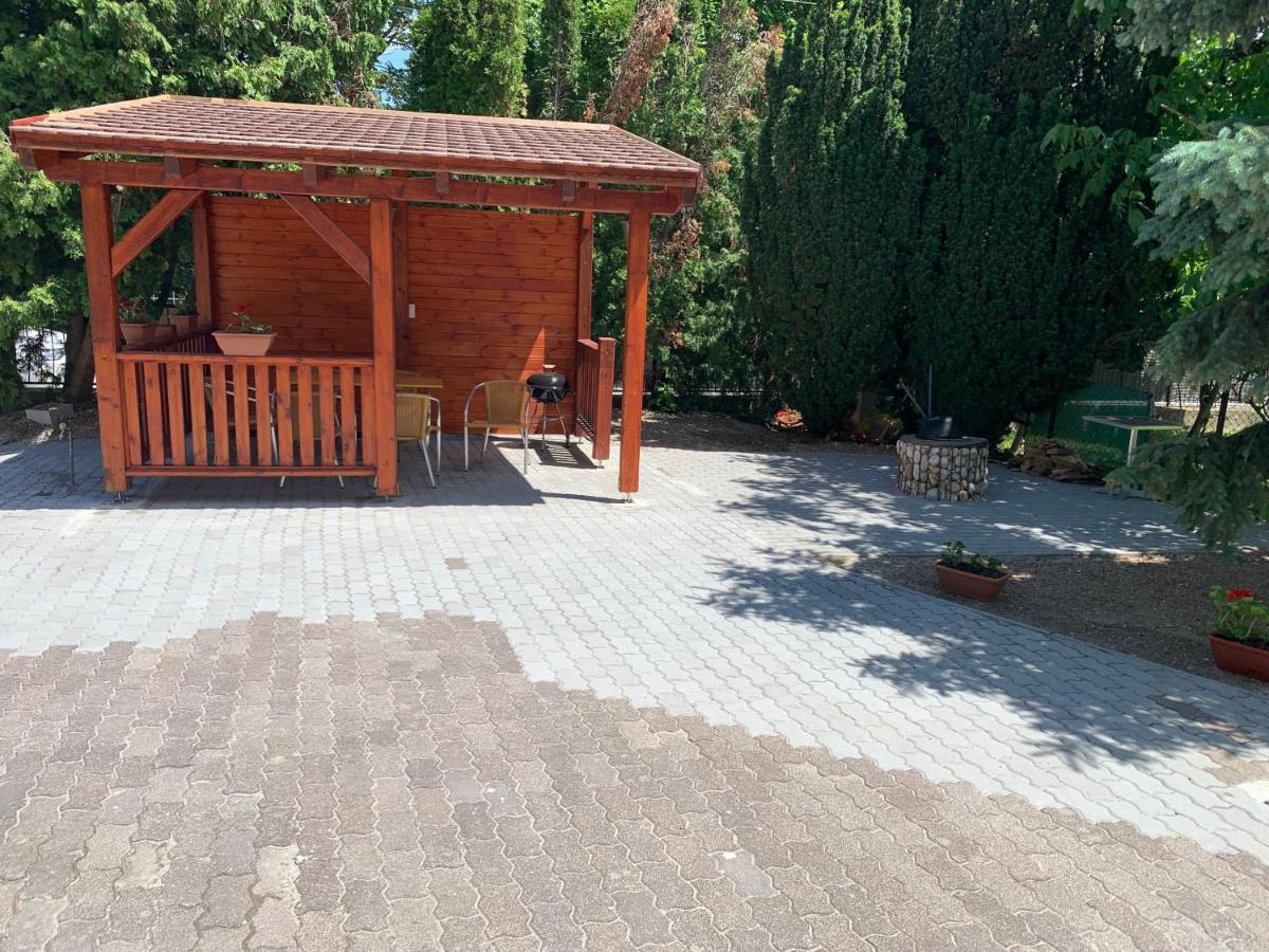 Borsi Apartman Balatonalmádi Kültér fotó